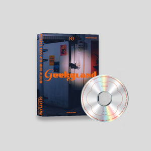 [SOLD OUT] PURPLE KISS_Mini Album Vol. 4 – Geekyland (Main version)